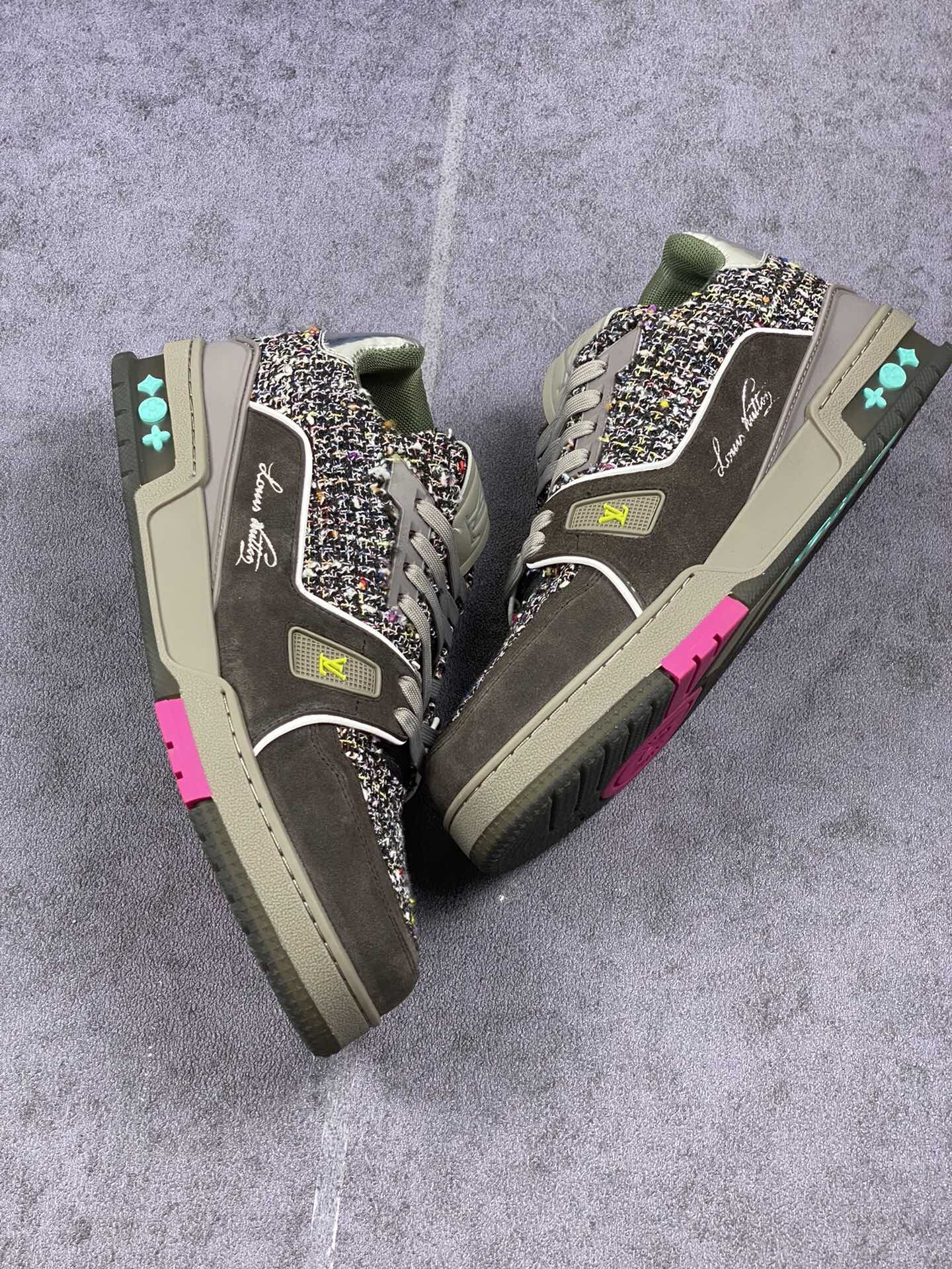 Men L*ouis V*uitton Top Sneakers