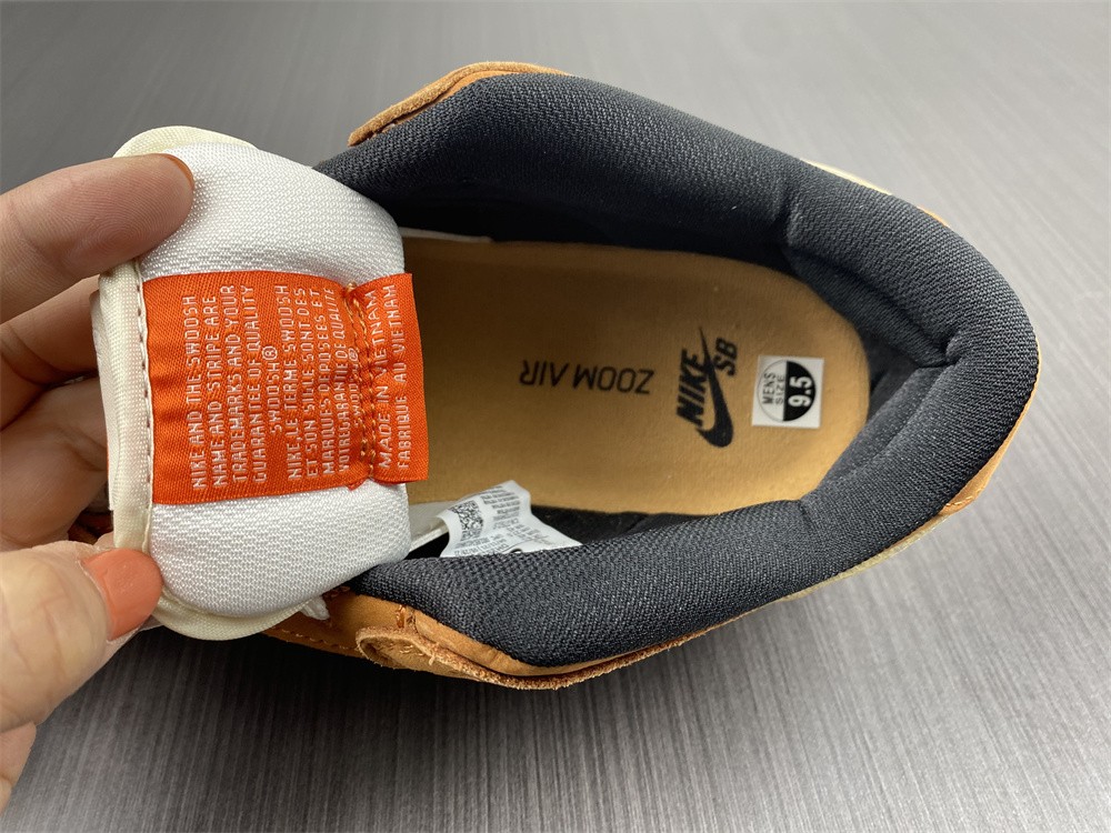 from Nike SB Dunk Low DH1319-200