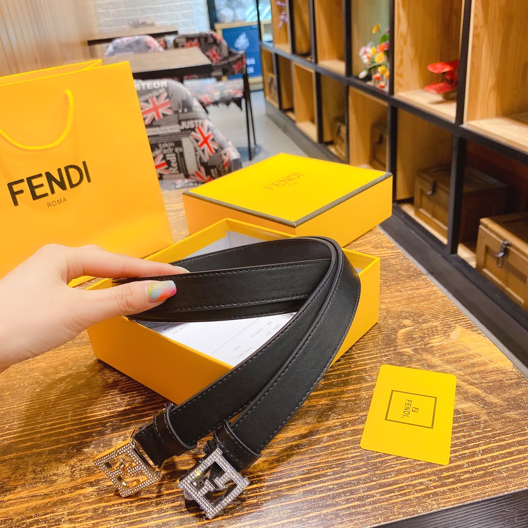 F*endi Belts Top Version