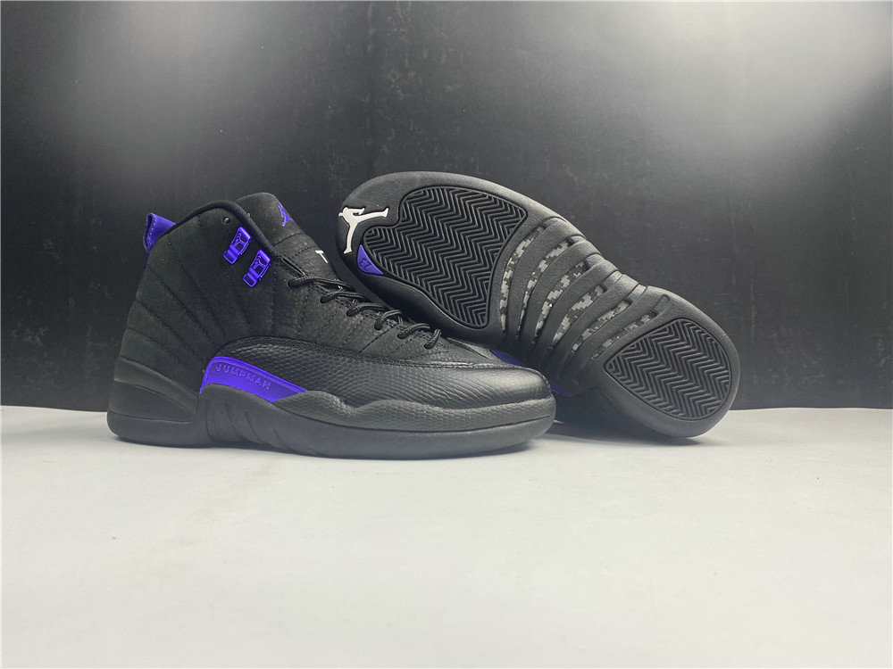 Air Jordan 12 โDark Concordโ