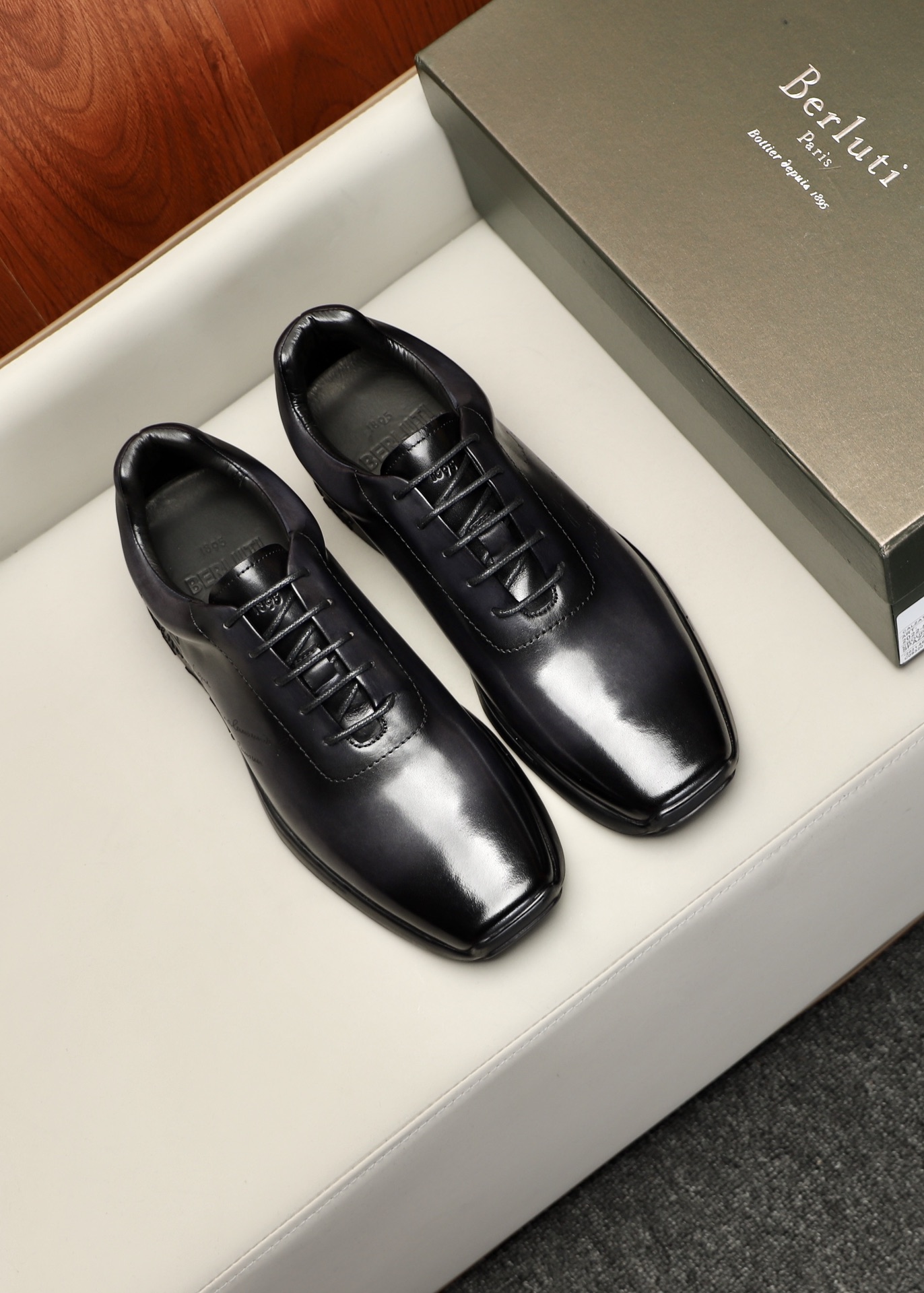 Men B*erluti Top Loafer