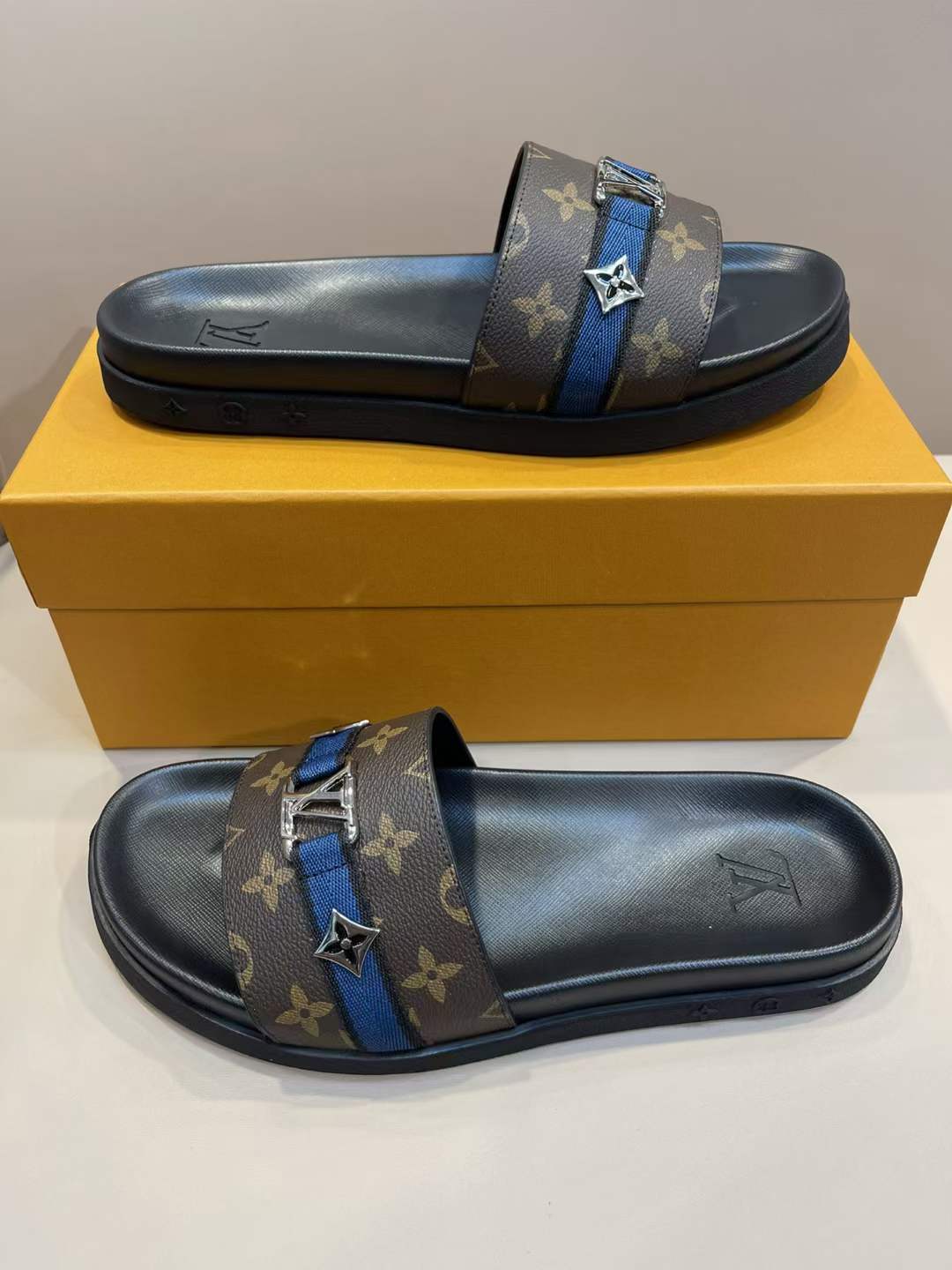 Men L*ouis V*uitton Top Sandals
