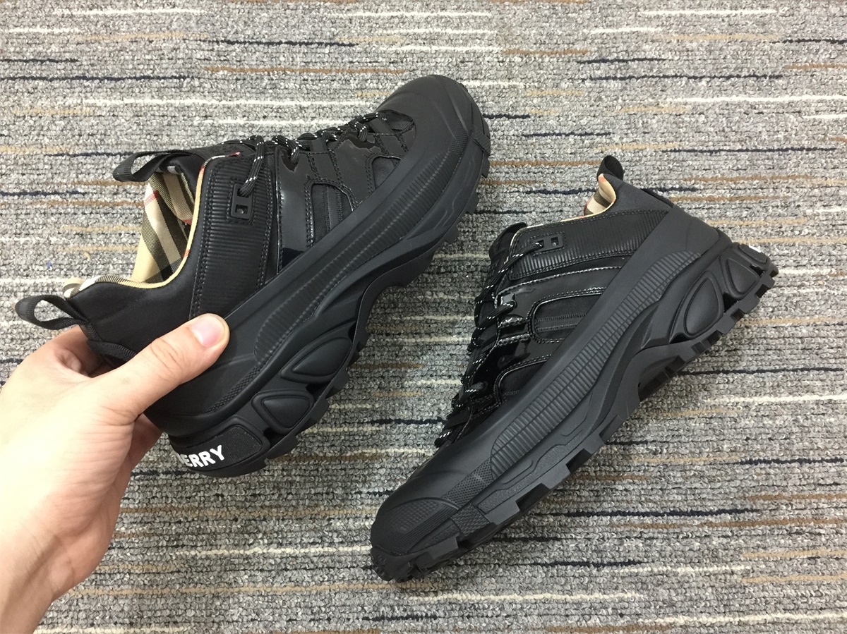 Men B*urberry Top Sneakers