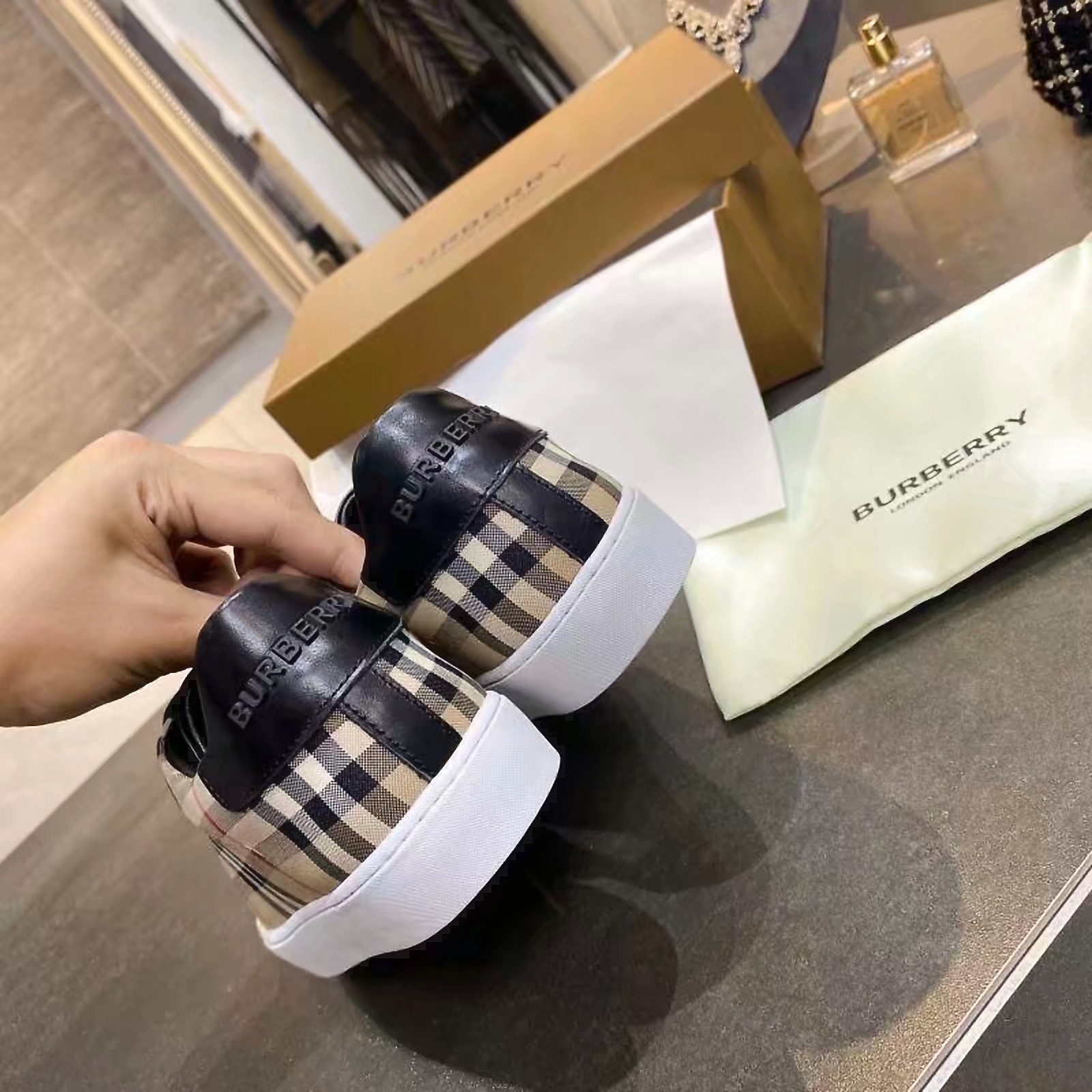 Men Women B*urberry Top Sneaker