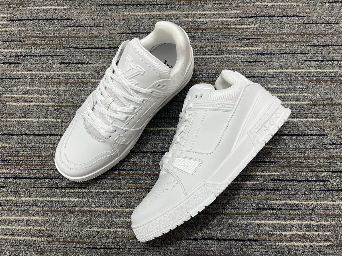 Men L*ouis V*uitton Top Sneakers