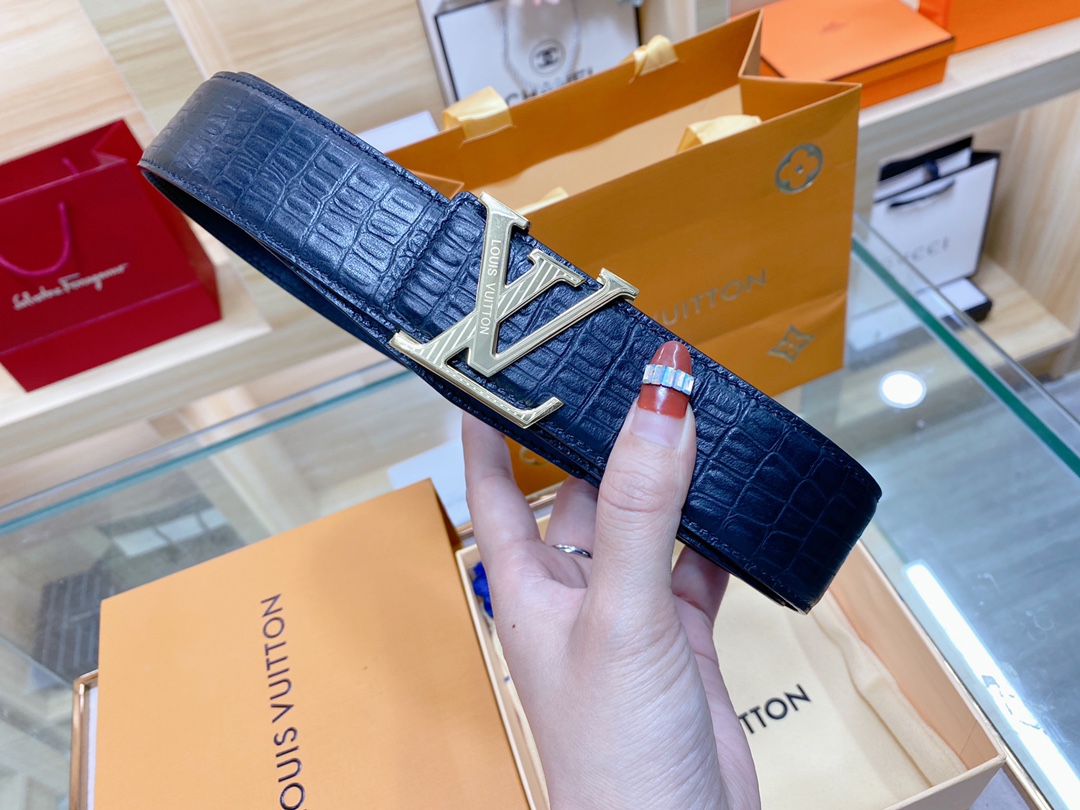 L*ouis V*uitton Belts Top Version