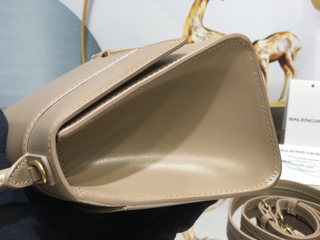 B*alenciaga Bag Top Quality