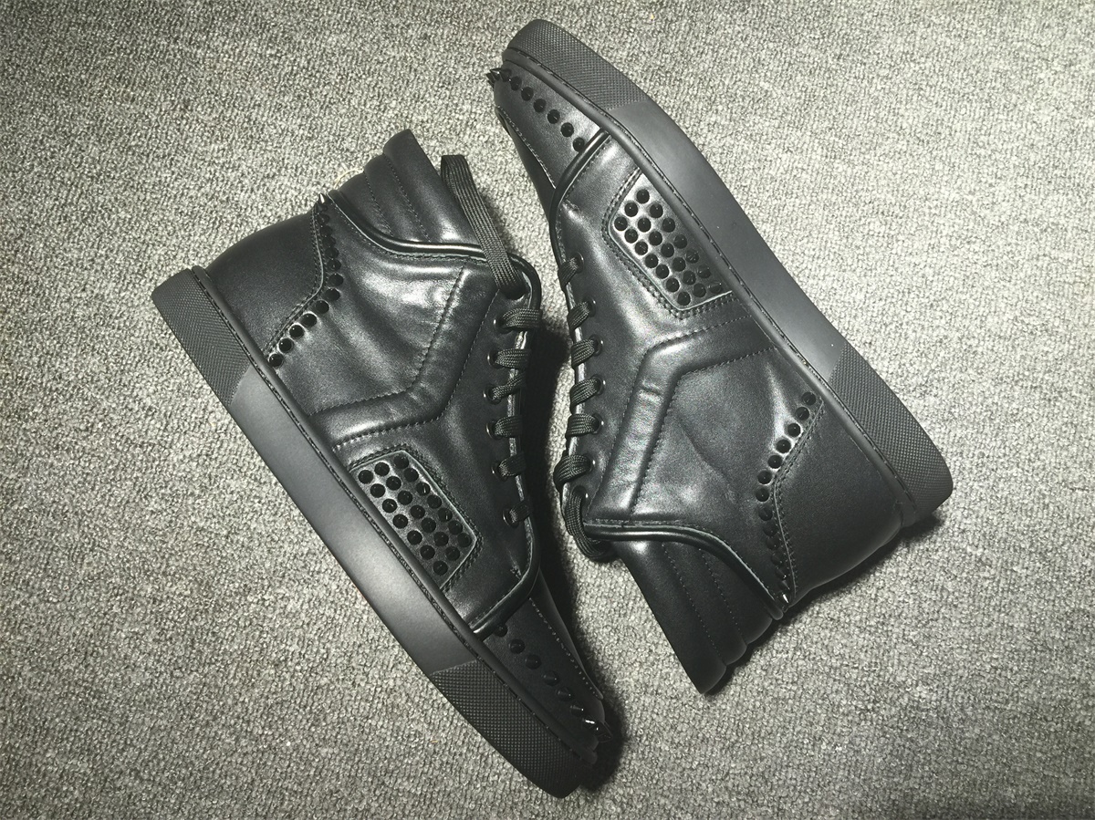 C*ristian L*uboutin Sneaker