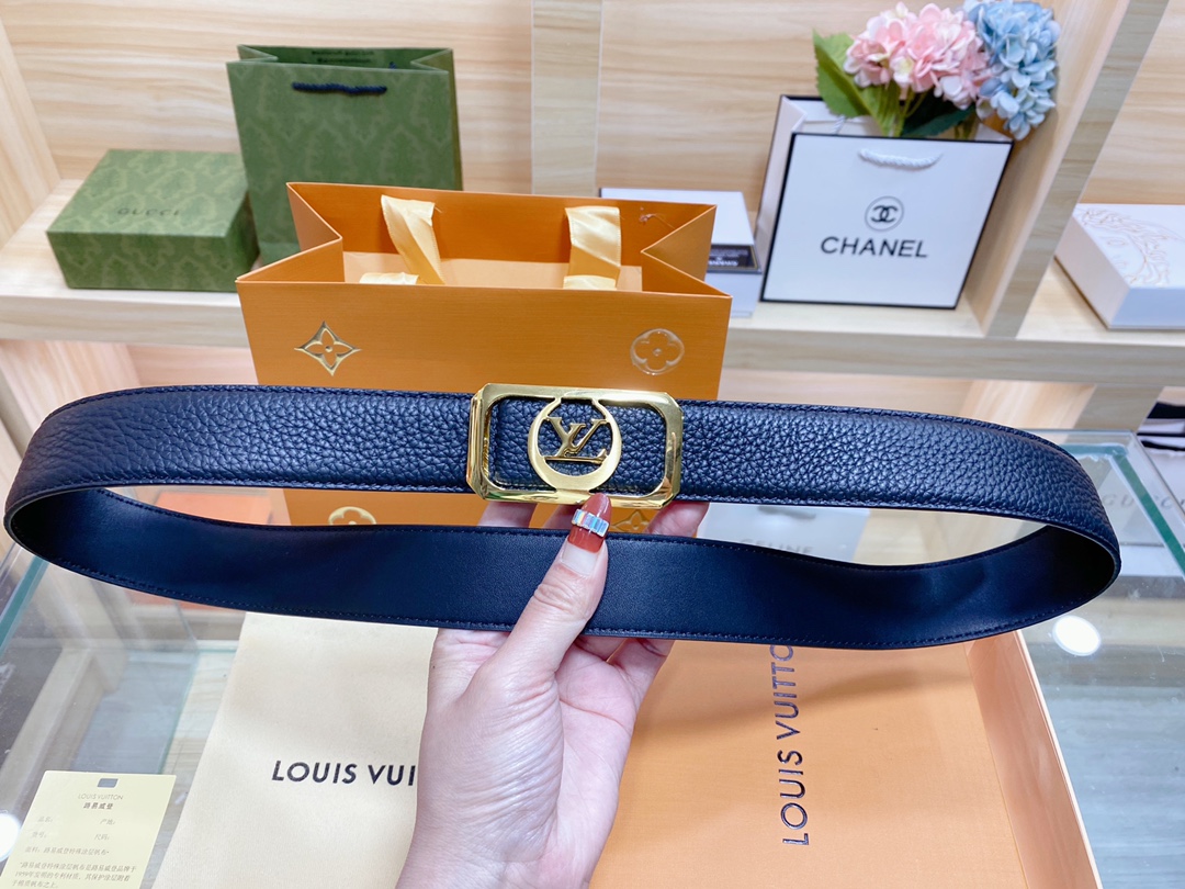 L*ouis V*uitton Belts Top Version
