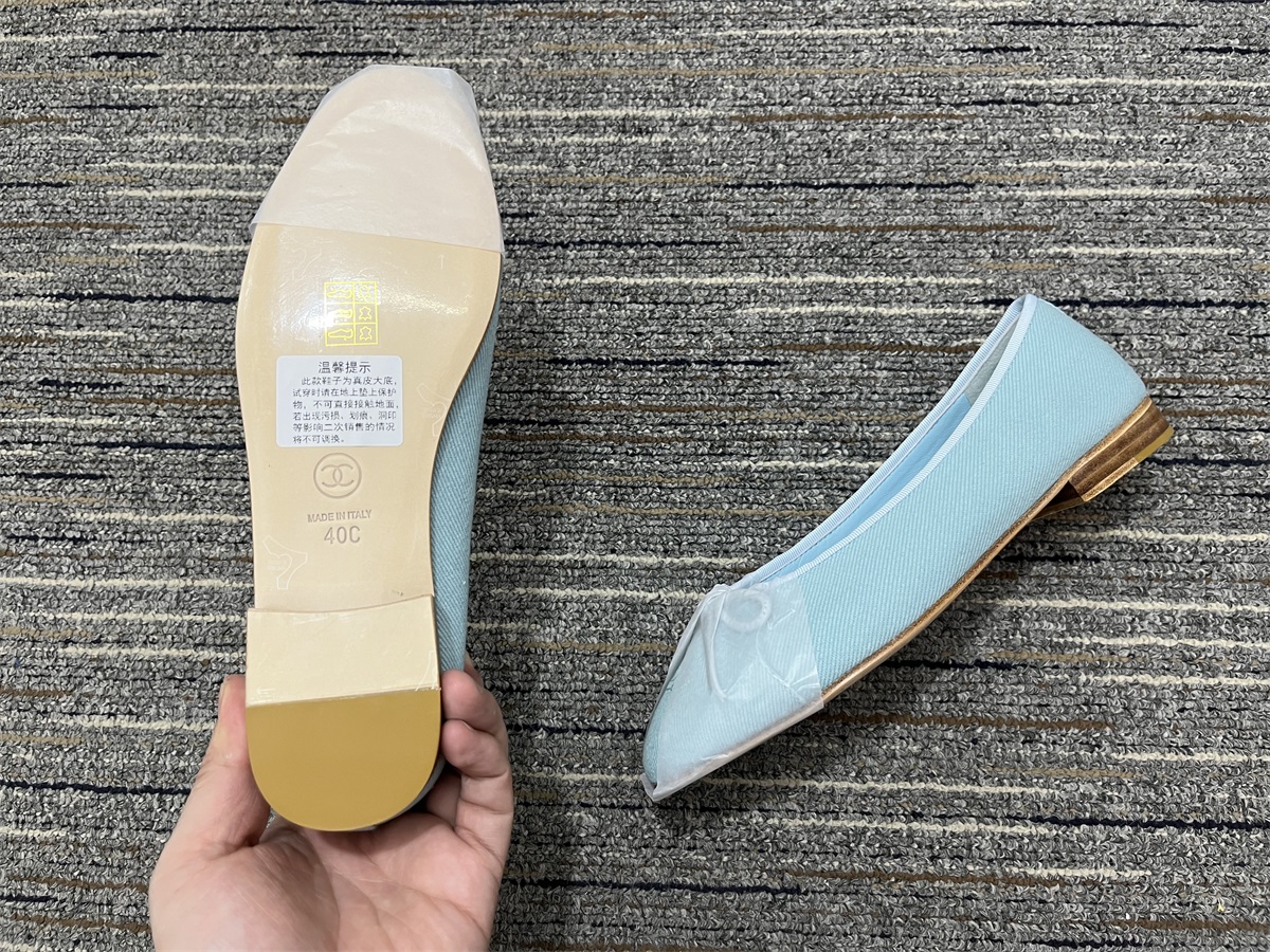 Women C*hanel Top Sneaker