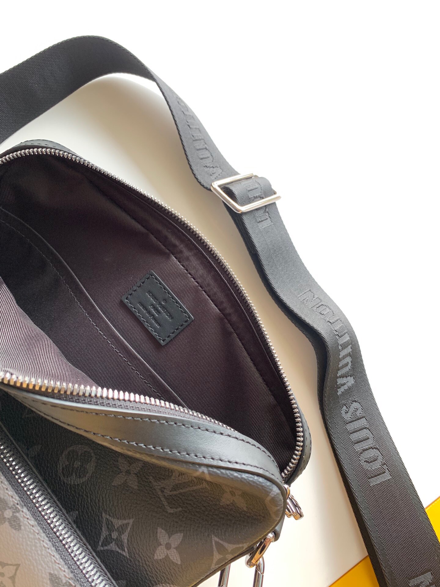 L*ouis V*uitton Bag Top Quality 26*18*5CM 24*15CM 12*7CM