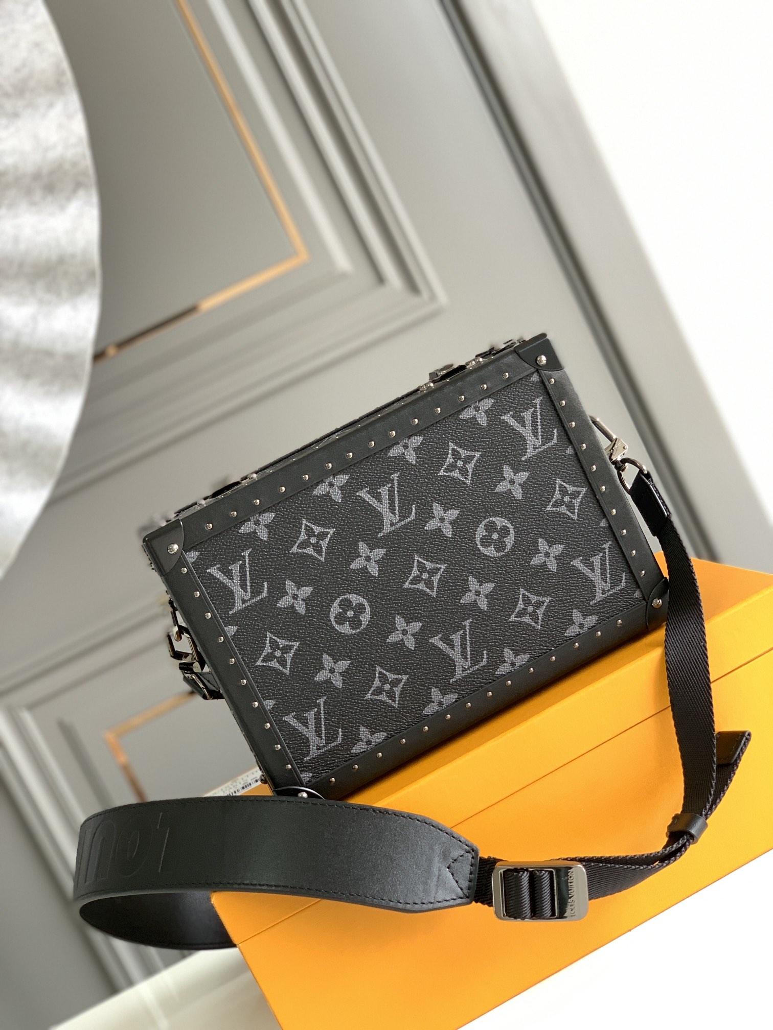 L*ouis V*uitton Top Bag 24.5*16.5*8cm