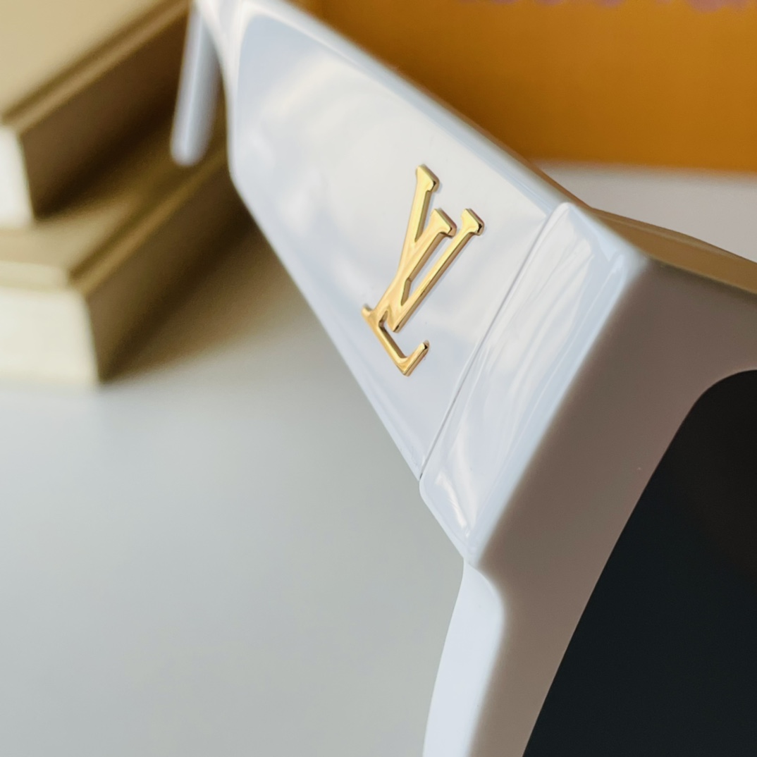 L*ouis V*uitton Glasses Top