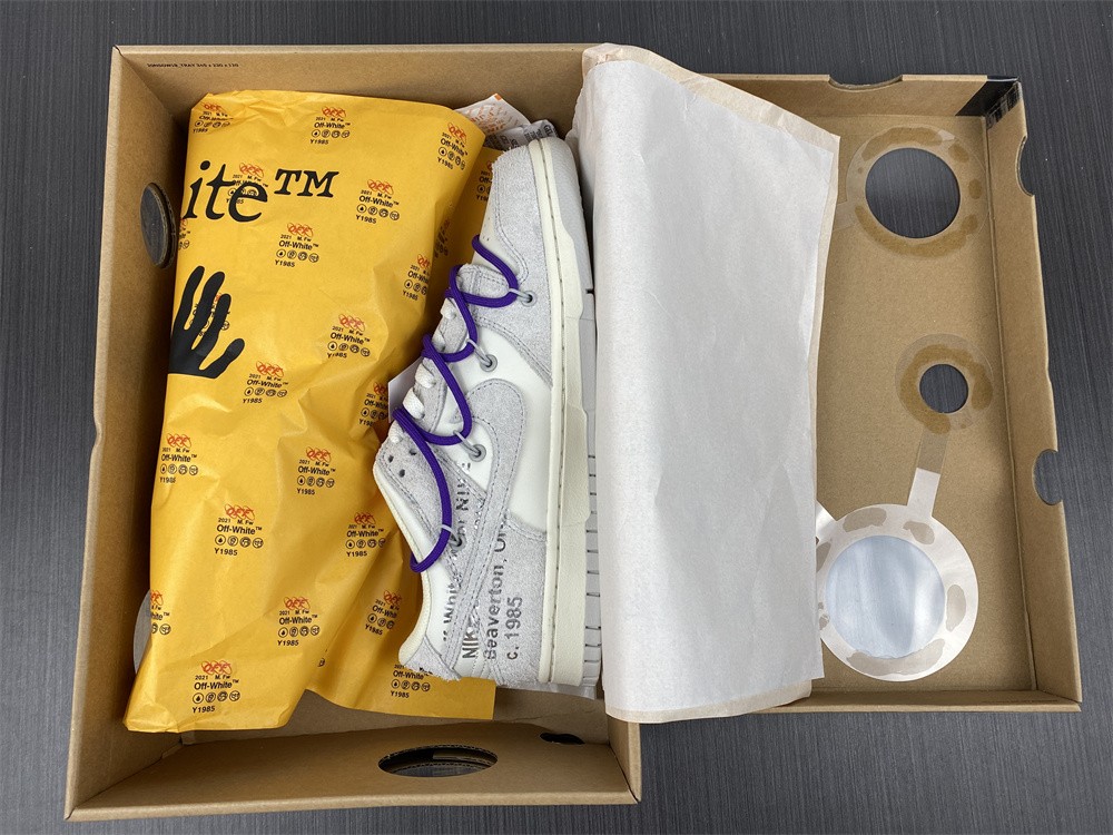 from O*ff-W*hite x Nike Dunk Low