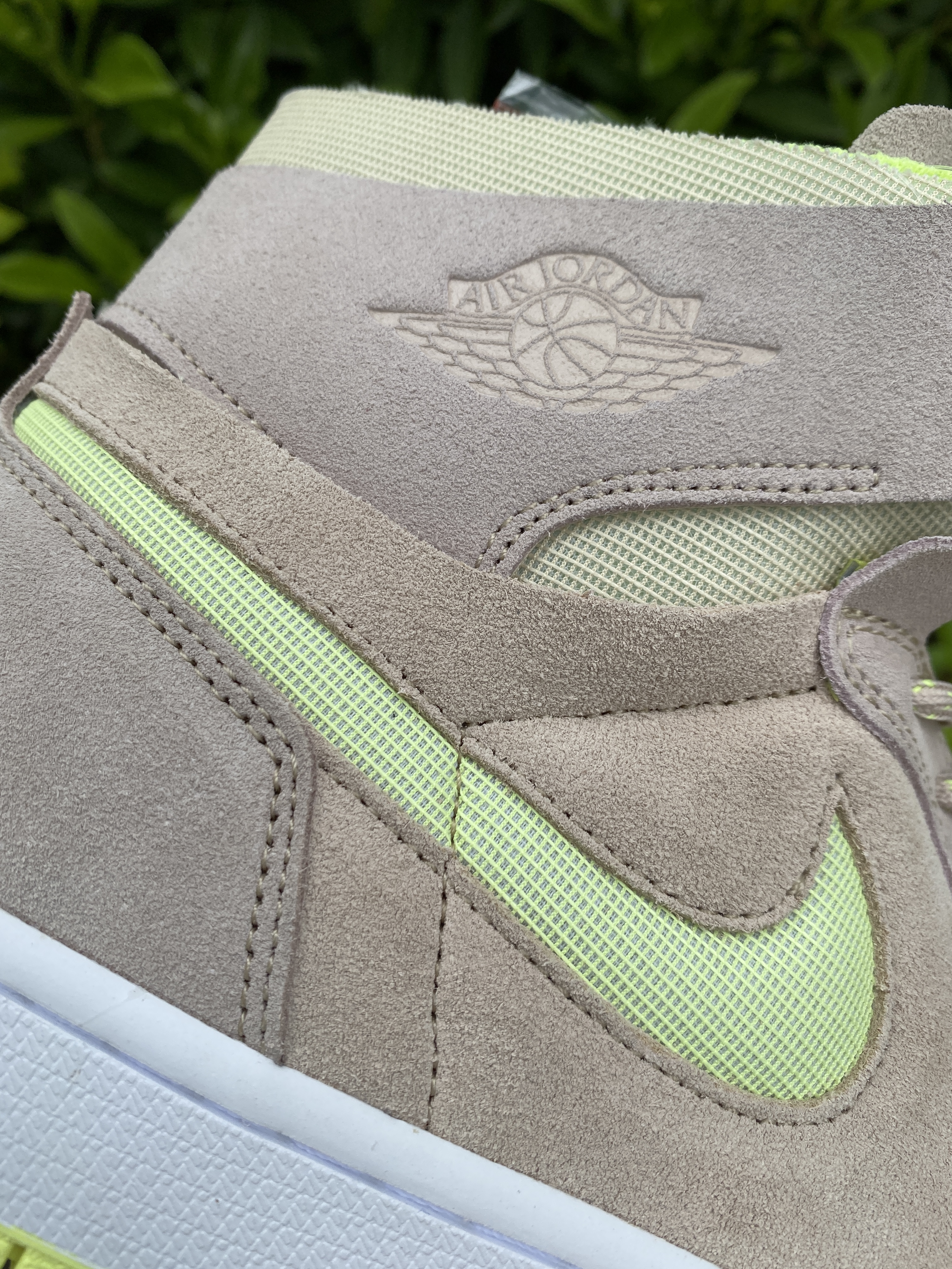 Air Jordan 1 Zoom CMFT Lemon Twist CT0979-200