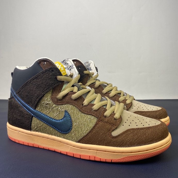 from Nike SB Dunk