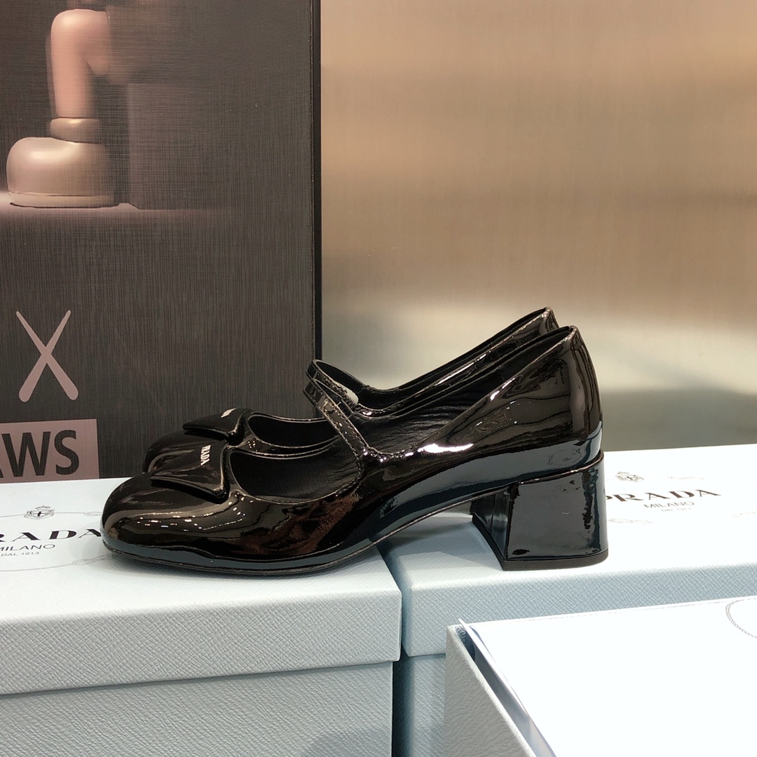 Women P*rada Top Quality Sandals