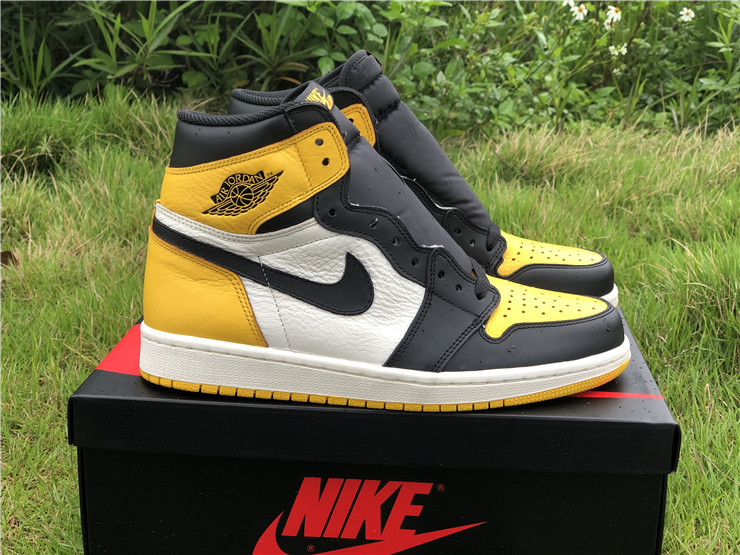 Air Jordan 1 “Yellow Toe” AR1020-700