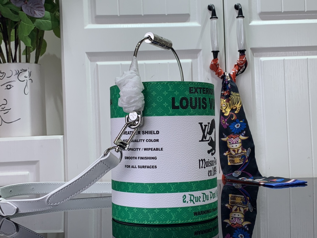 L*ouis V*uitton Bag Top Quality 13.5*17*7CM