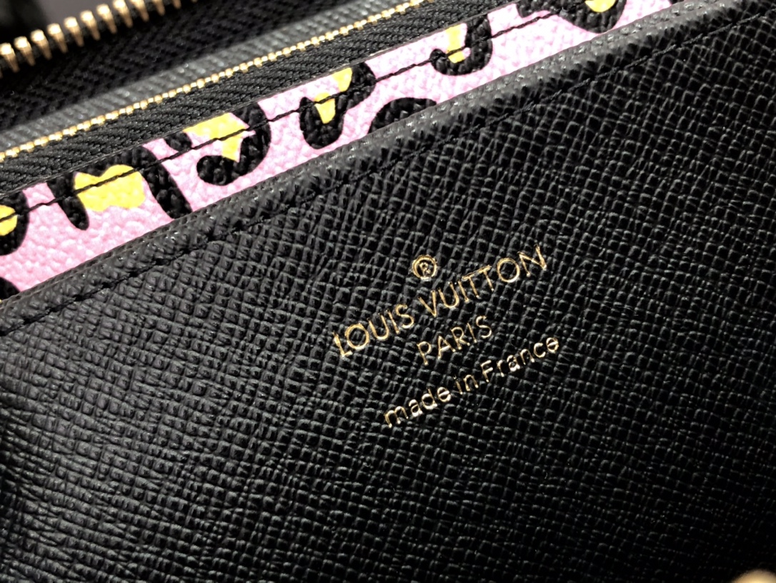 L*ouis V*uitton Bag Top Quality 19.5*10.5*2.5cm