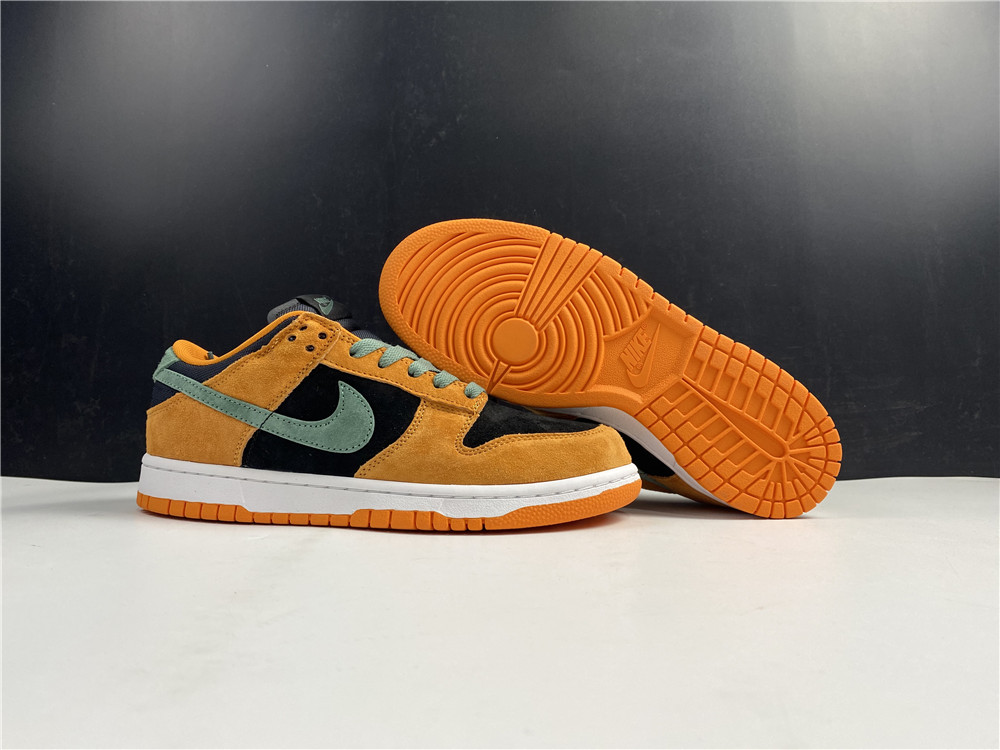 from Nike Dunk Low SP โCeramicโ DA1469-001
