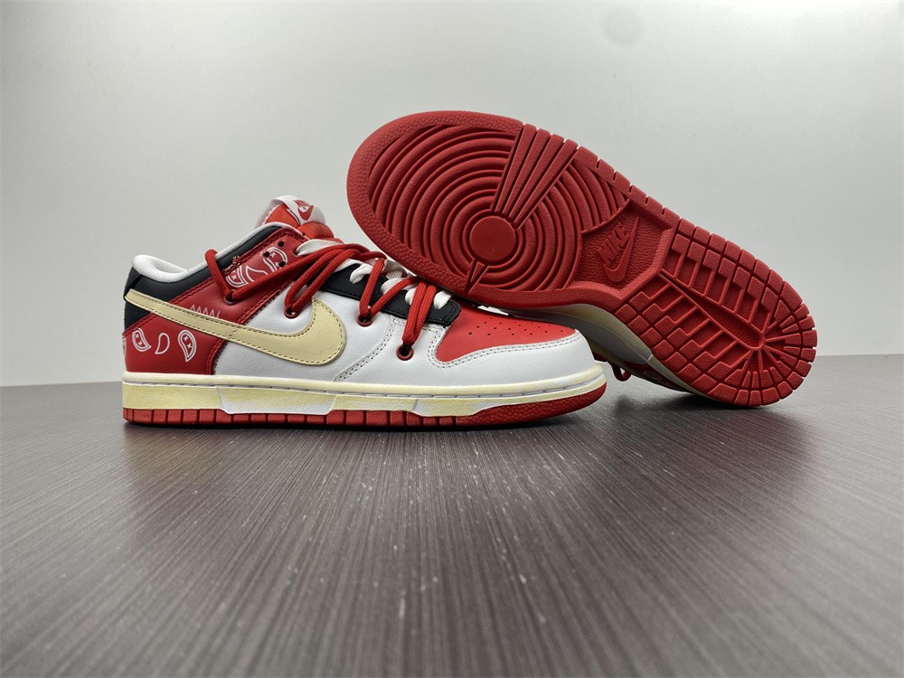 from Nike SB Dunk Low UNIVERSITY RED DD1391-600