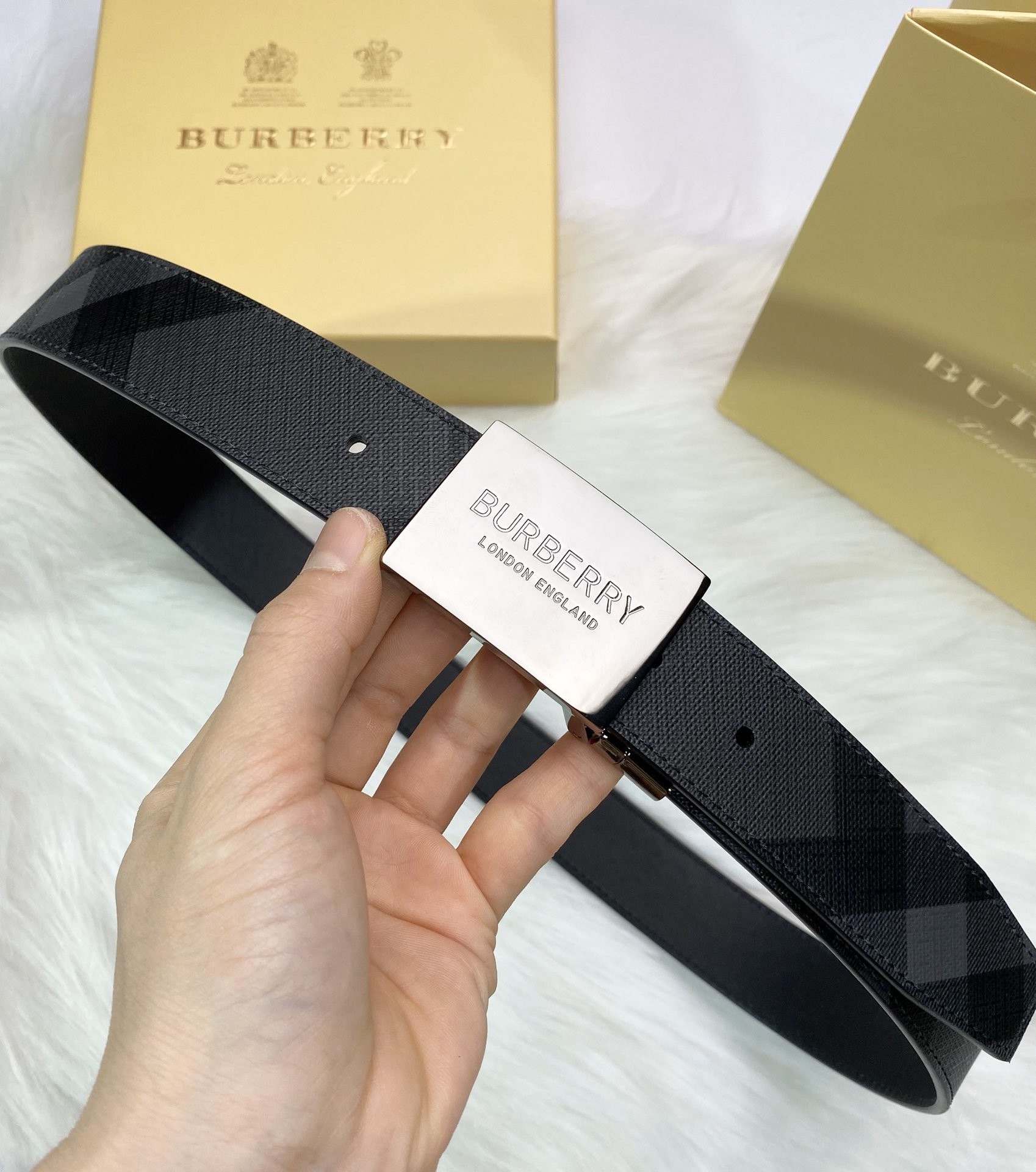 B*rberrry Belts Top Version