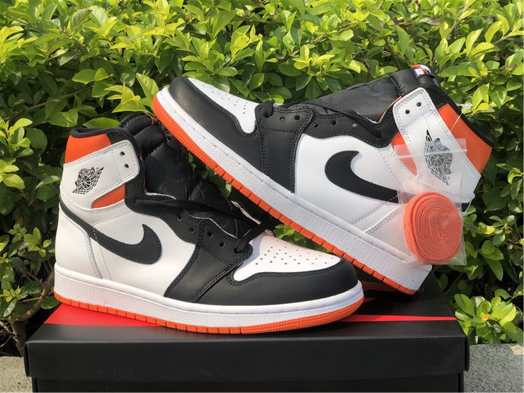 Air Jordan 1 High OG “Electro Orange” 555088-180