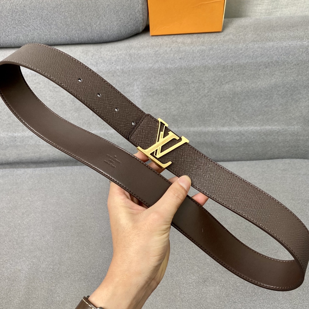 L*ouis V*uitton Belts Top Version