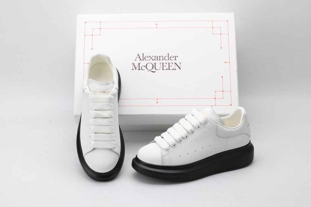 A*exander M*queen Sneaker