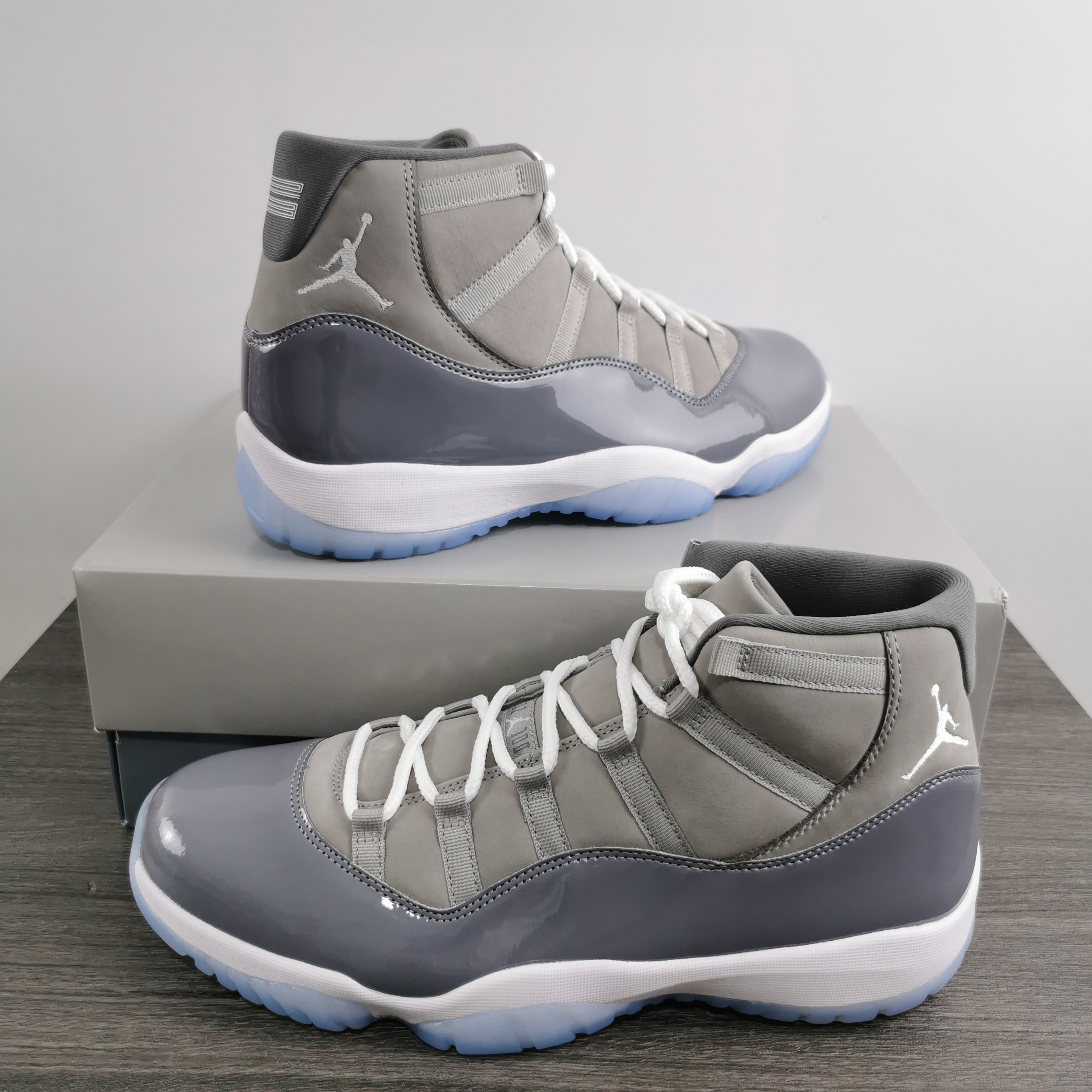Air Jordan 11 Cool Grey