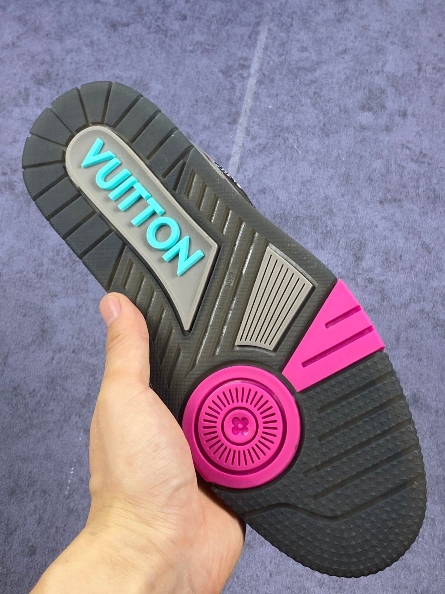 Men L*ouis V*uitton Top Sneakers