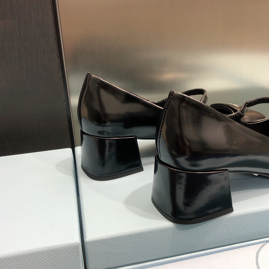 Women P*rada Top Quality Sandals