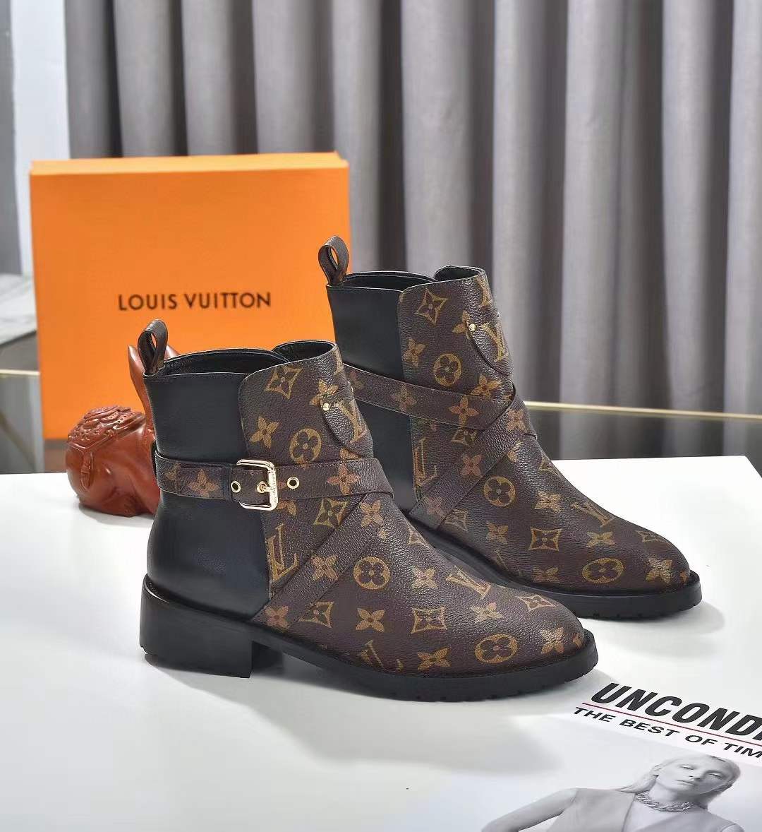 Women L*ouis V*uitton Top Sneaker