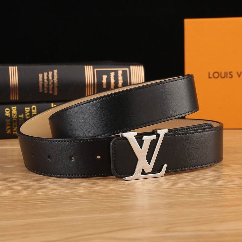 L*uis V*itton Belts Top Version