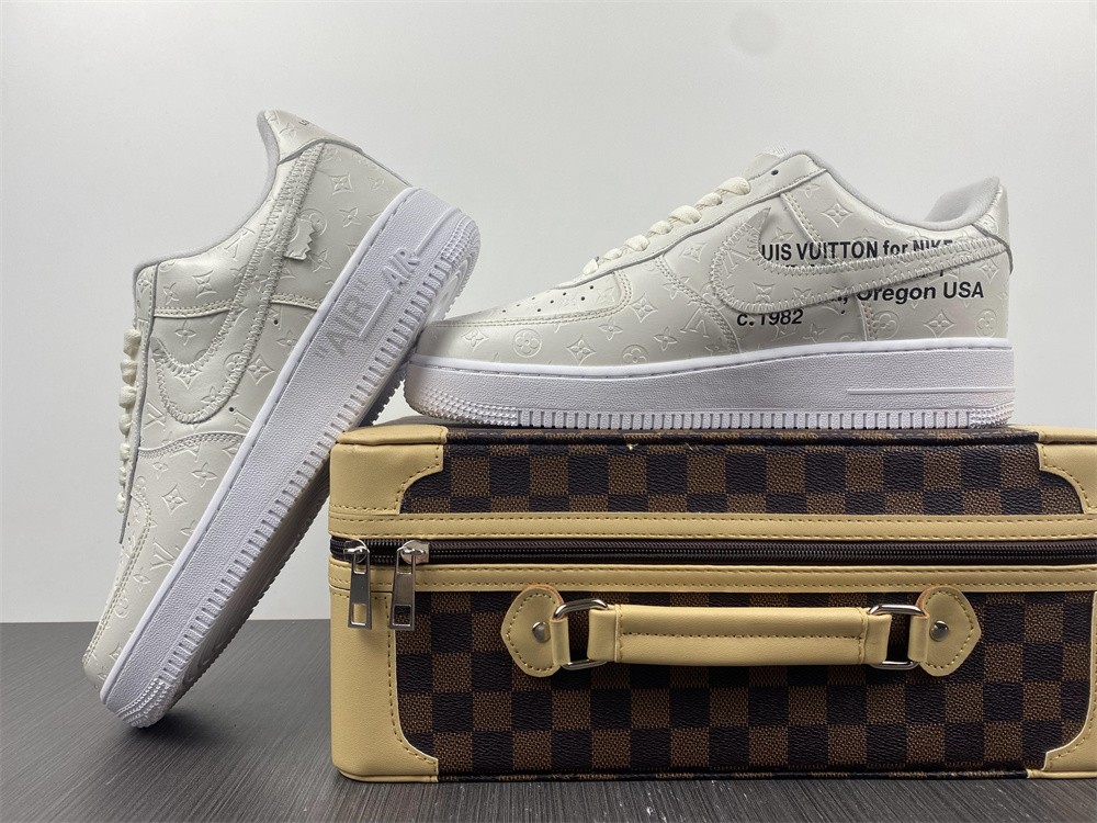 from Air Force 1 L*V Low Cream White Black