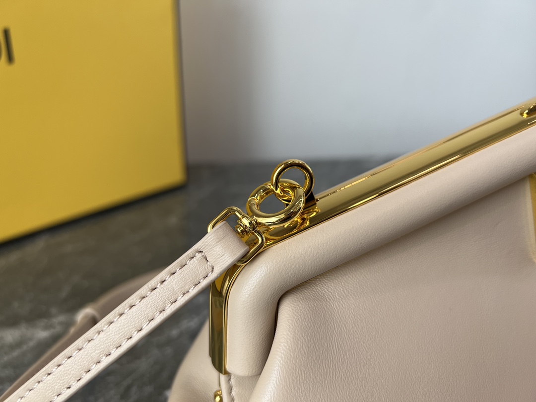 F*endi Bag Top Quality 25*9*18CM