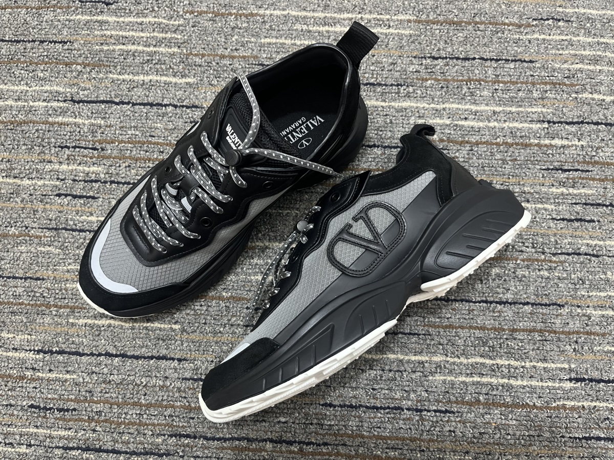 Men Women 𝑉*𝐴𝐿𝐸𝑁𝑇𝐼𝑁𝑂 Top Sneakers