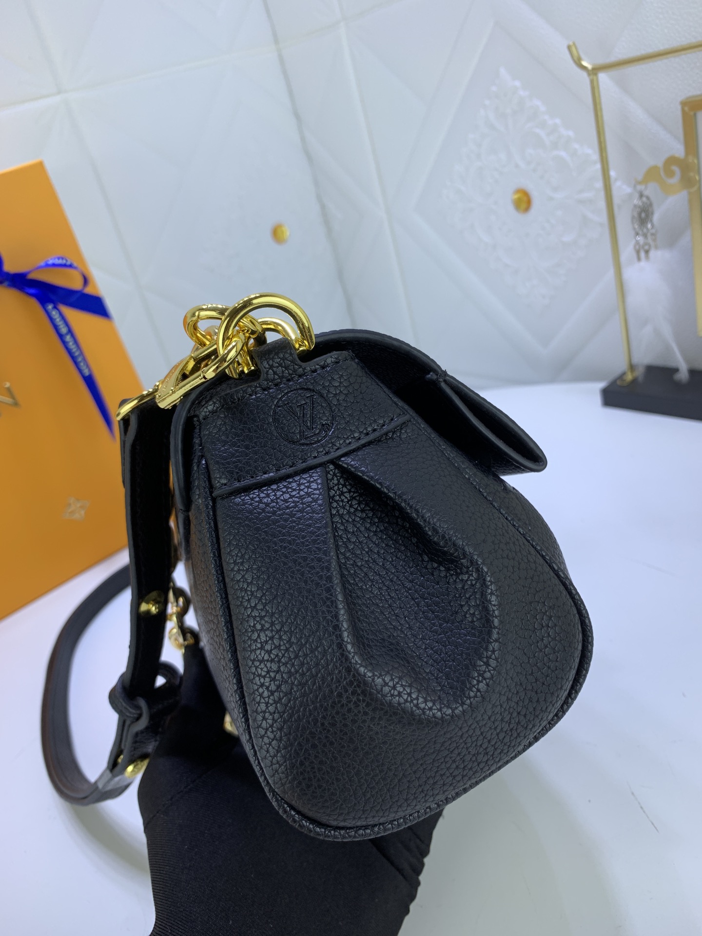 L*ouis V*uitton Bag Top Quality 24*14*9cm