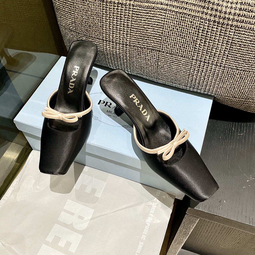 Women P*rada Top Sandals