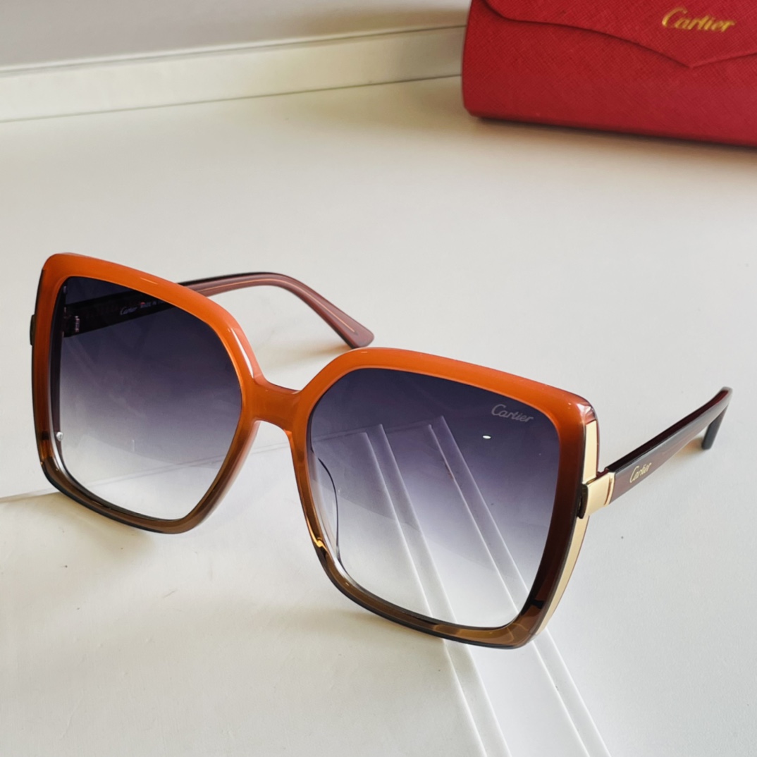 C*artier Glasses Top