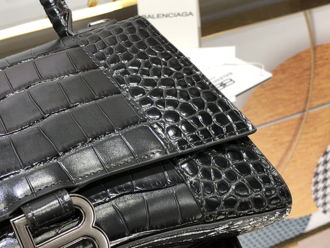 B*alenciaga Bag Top Quality