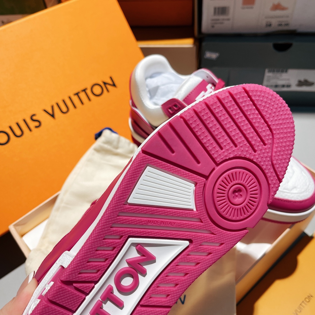 Women L*ouis V*uitton Top Sneakers