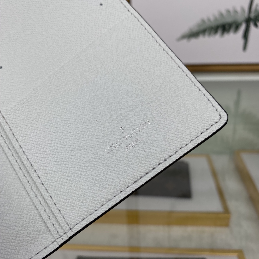 L*ouis V*uitton Bag Top Quality 19*10*2CM