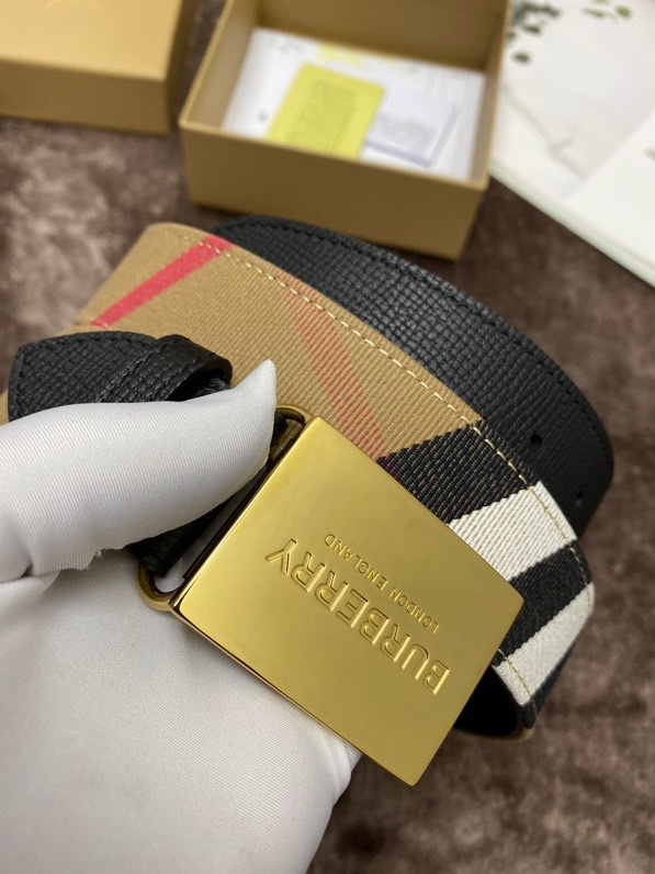 B*urberrry Belts Top Version 35MM