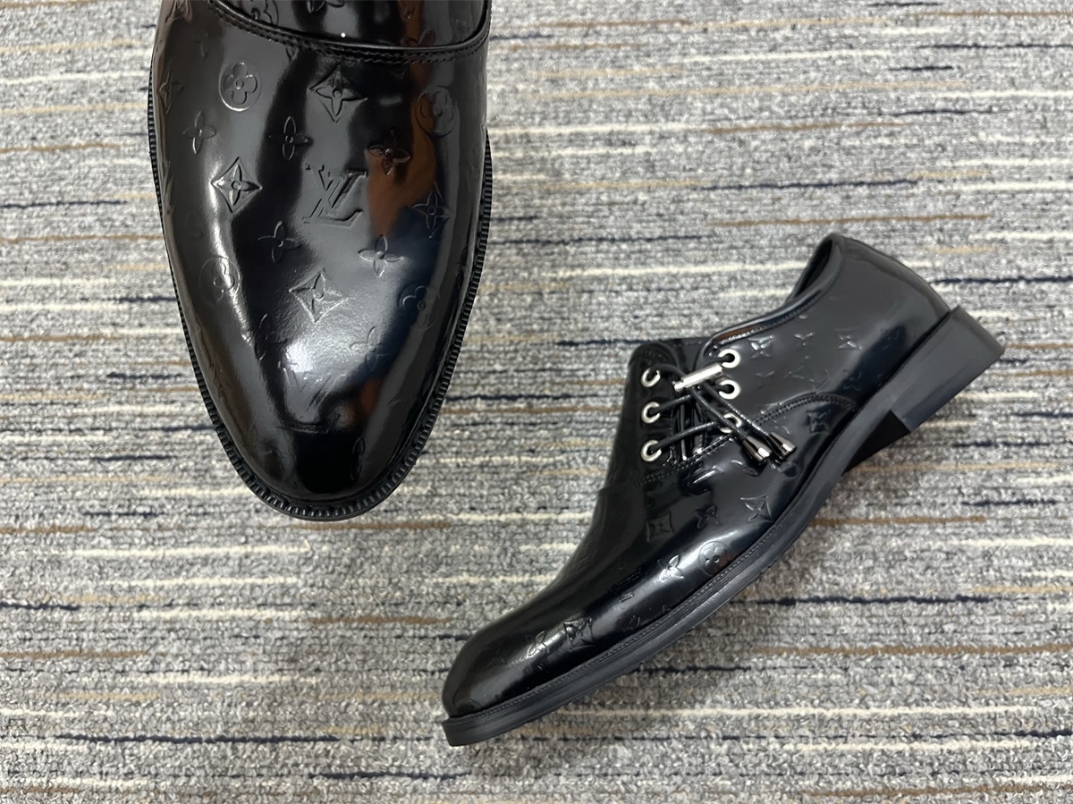 Men L*ouis V*uitton Top Sneaker