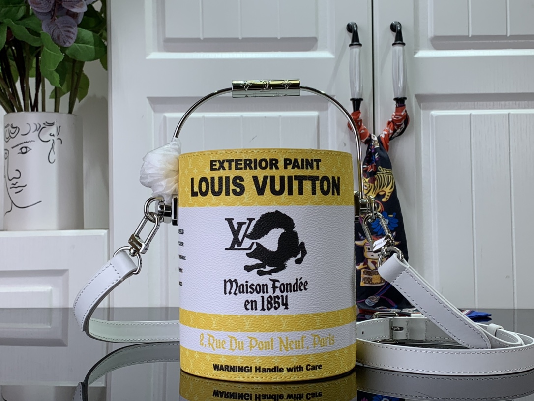 L*ouis V*uitton Bag Top Quality 13.5*17*7CM