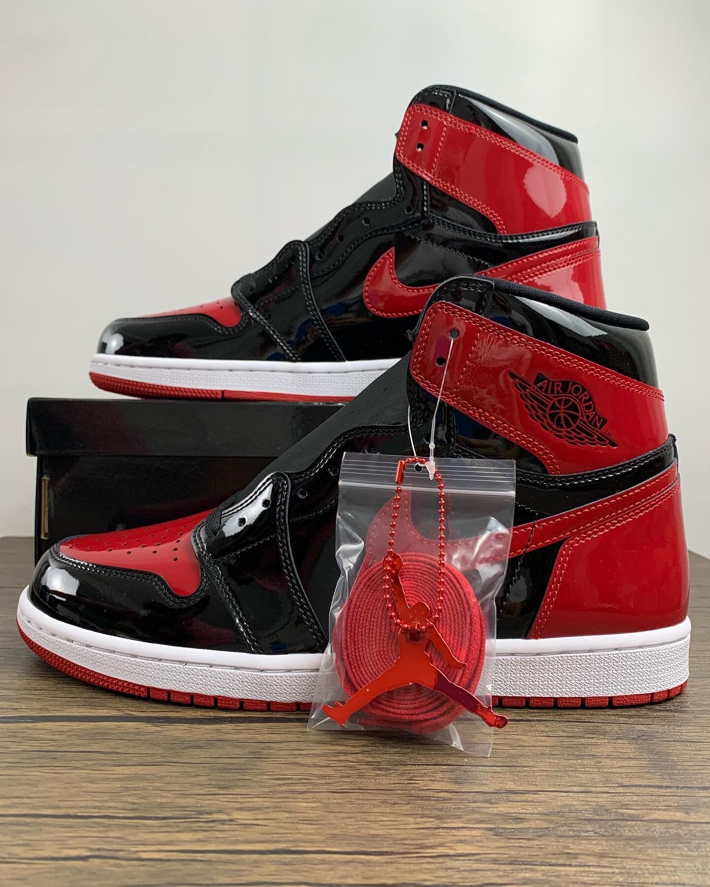 Air Jordan 1 Mid AJ1