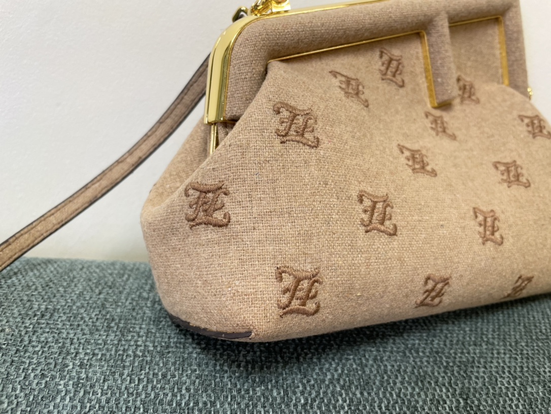 F*endi Top Bag 26*9.5*18CM