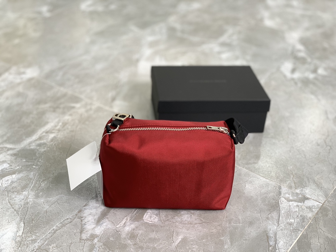 A*lexander W*ang Top Bag 22CM